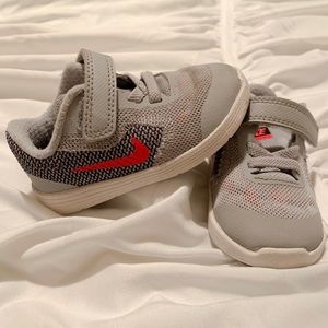 Baby boy Nike sneakers size 5C